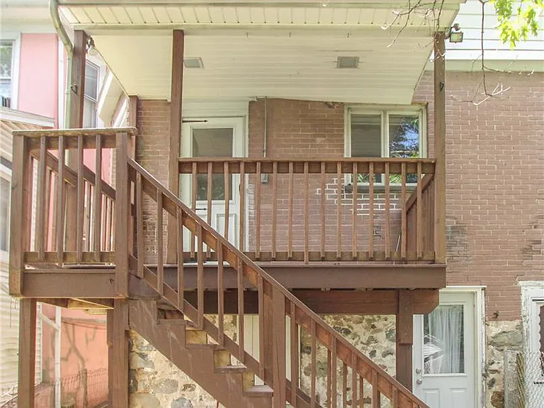 815 Market St — Photo 16