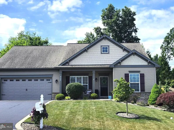 928 Sweetbay Ln, Lebanon, PA 17046