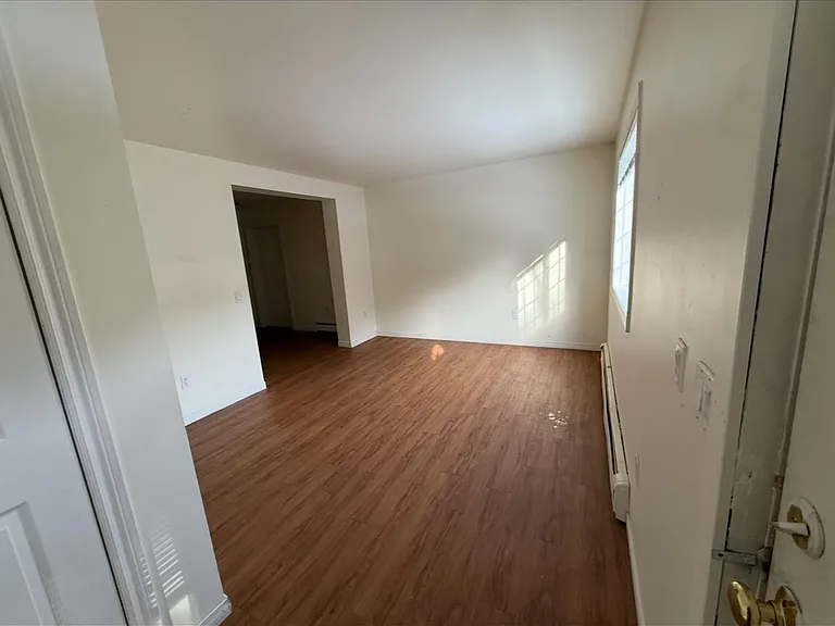 80 Twilight Ct — Photo 2