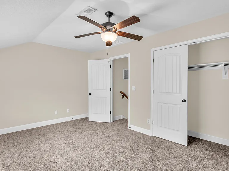 TH1 Bedroom2