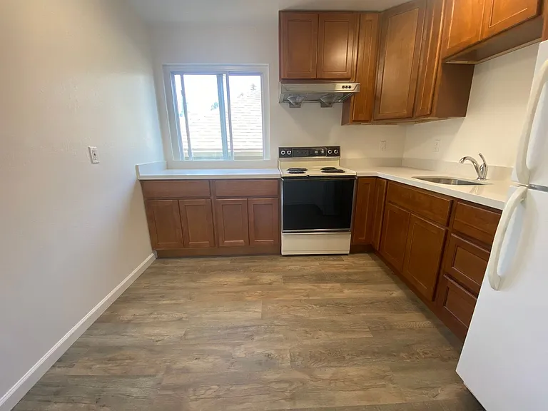 2199 Grant Street — Photo 6