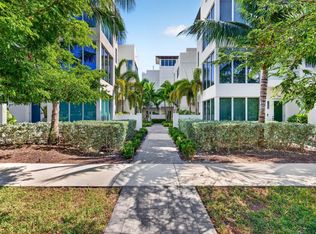 244 Garden Court, Lauderdale By The Sea, FL 33308