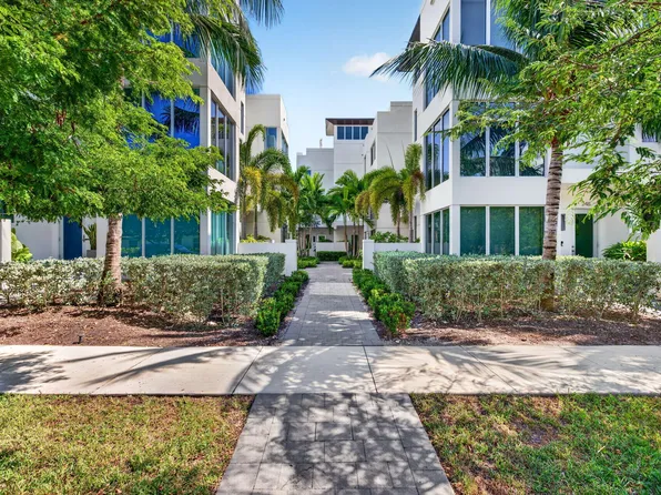 244 Garden Court, Lauderdale By The Sea, FL 33308