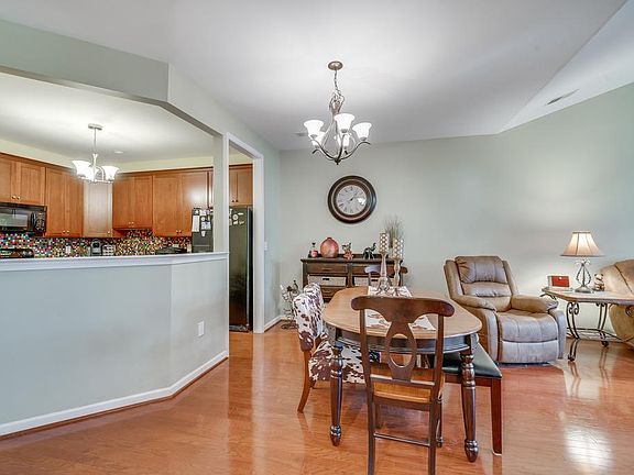5th image of 4048 Pine Hurst Dr