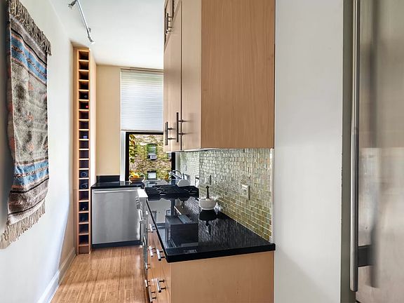 3rd image of 205 W 89th St APT 9I