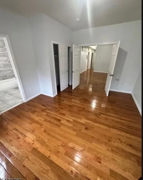 122 Littleton Ave — Photo 4