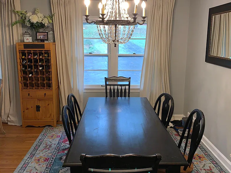 1360 Fama Dr NE — Photo 3