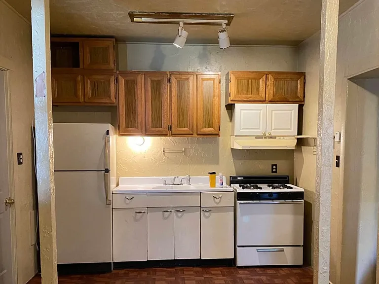 & 617 W San Juan Ave — Photo 2