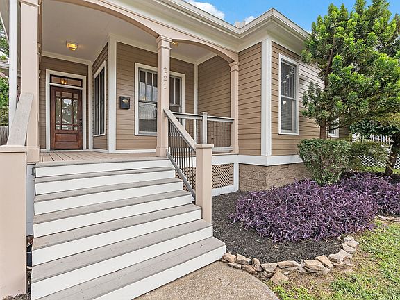 4th image of 221 Treutland Ave