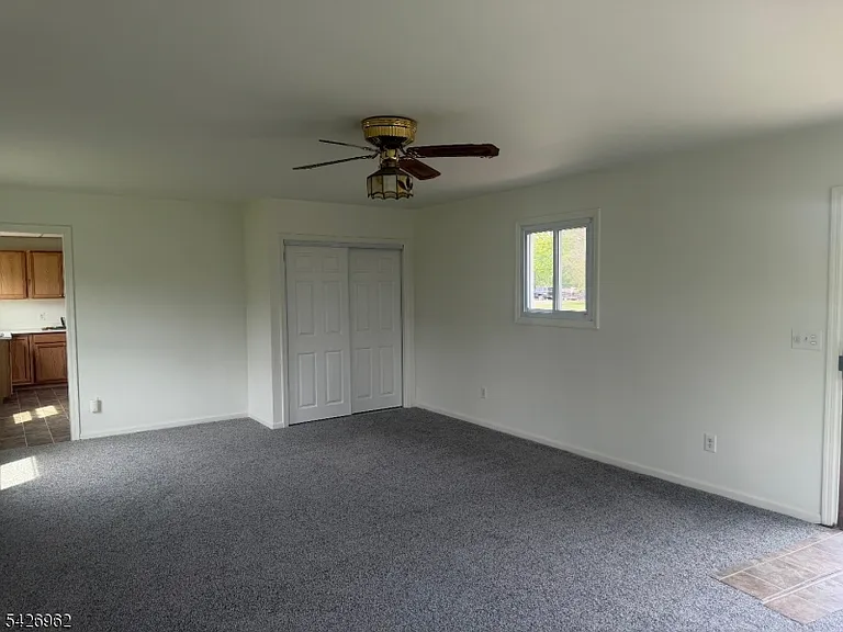 630 Dewey Ave #B — Photo 5