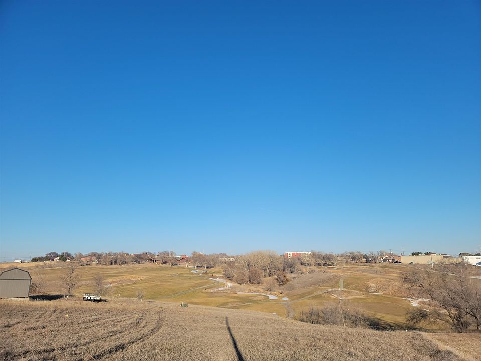 2nd image of 13 Golf Crse