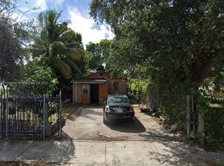 1710 NW 94th St, Miami, FL 33147