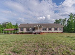 433 Surry Gadsberry Rd, Pilot Mtn, NC 27041