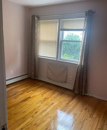 4th image of 43-65 164th St Floor 1