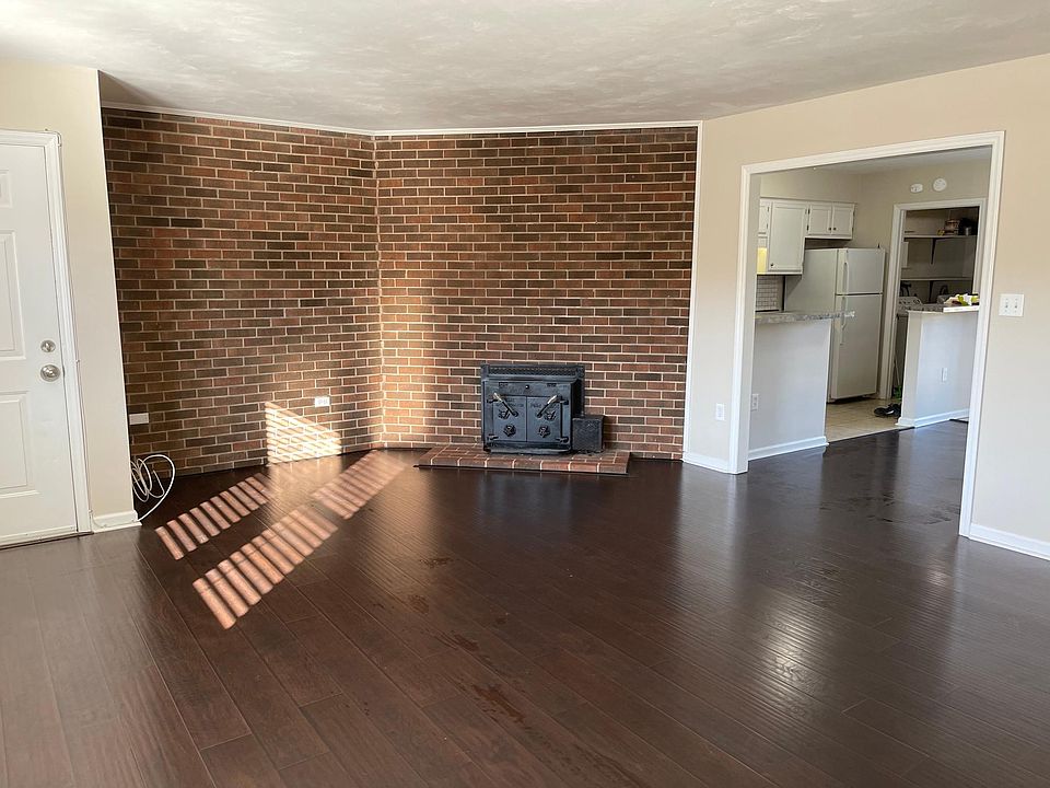 1st image of 1013 Sherwood Ave SW