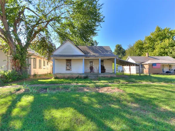 805 W Dakota Ave, Chickasha, OK 73018