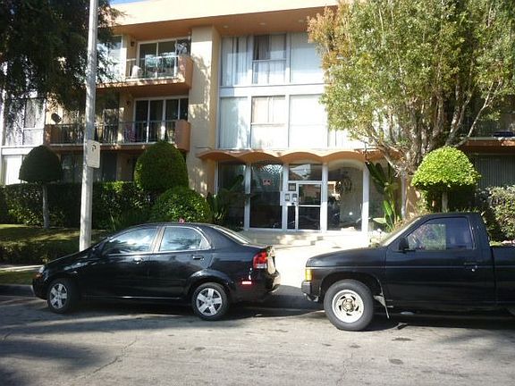 3rd image of 800 Glenway Dr Unit 117