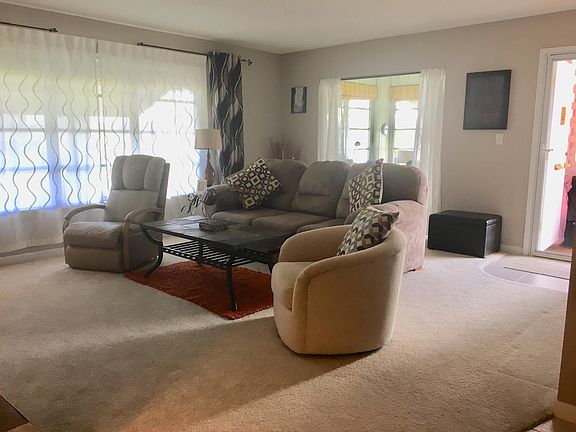 Spacious Living Room