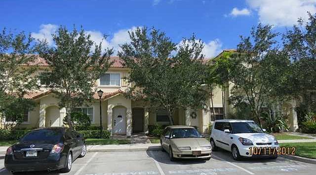 1st image of 2517 SW 83rd Ter #105
