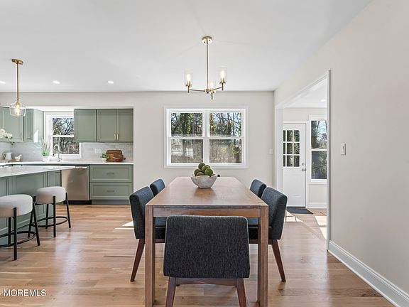 5th image of 873 Medallion Lane