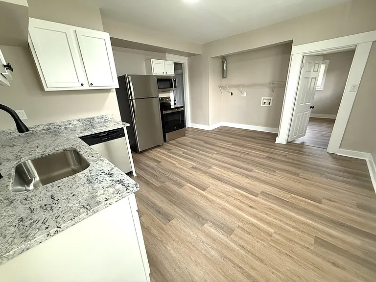 310 N Mechanic St #1 — Photo 5