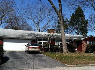 19 W Bel Air Rd, Cranston, RI 02920