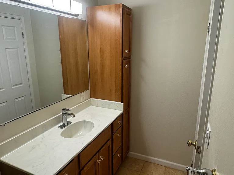 41685 Gifford St — Photo 9