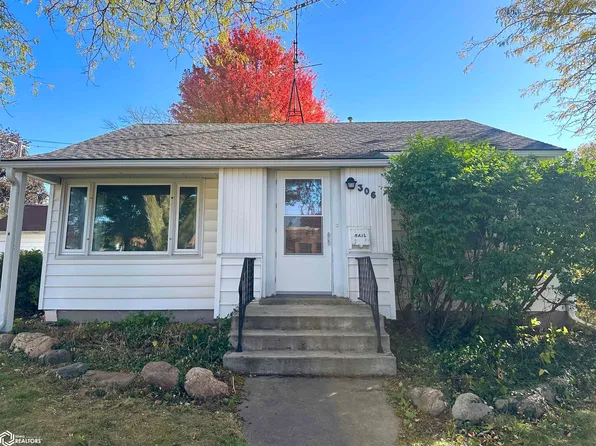 306 School St, Iowa Falls, IA 50126
