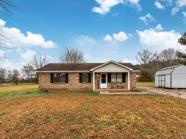 828 Cotaco Florette Rd, Somerville, AL 35670