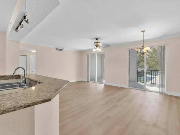 1690 Renaissance Commons Boulevard #1219, Boynton Beach, FL 33426