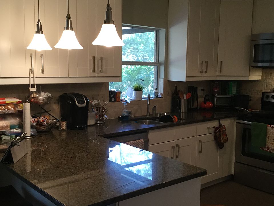 1st image of 2104 Elmwood Ct