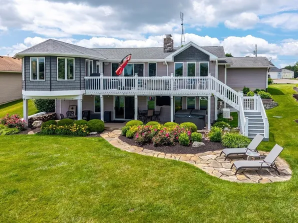 280 Lane 230 Jimmerson Lk, Angola, IN 46703