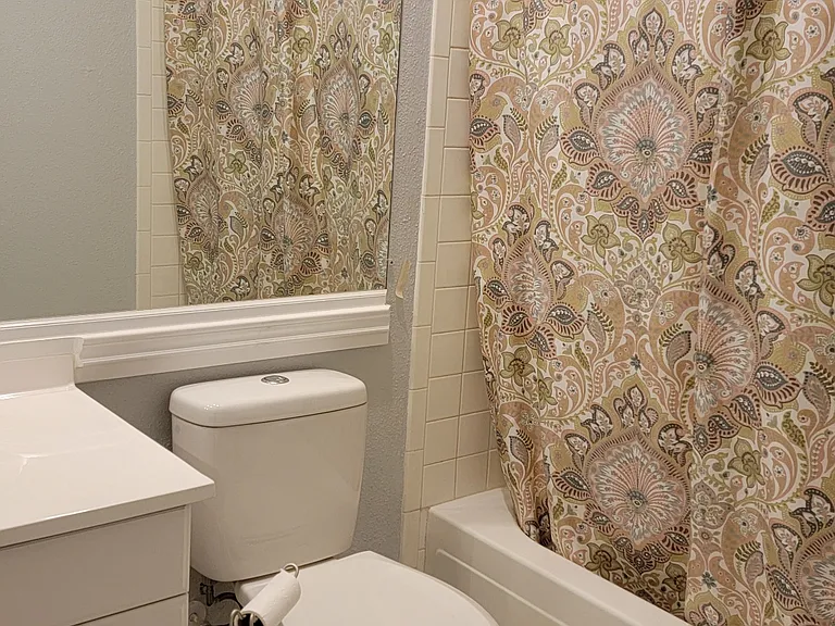 2nd bathroom