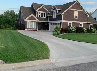 1137 Indian Hills Rd, Brookings, SD 57006