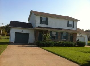 830 Flyer Ct, Oak Grove, KY 42262