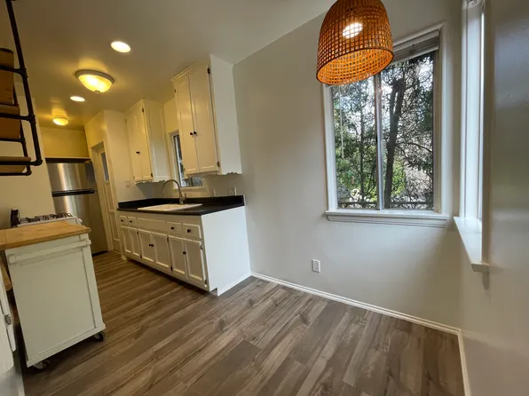 1005 Ashland Ave APT B, Santa Monica, CA 90405