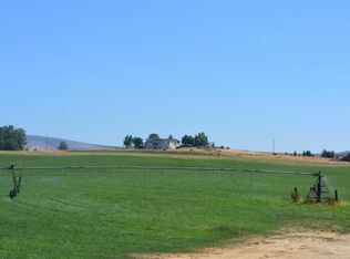 2495 NE Cherry Ln, Madras, OR 97741