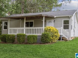 956 11th St, Pleasant Grove, AL 35127