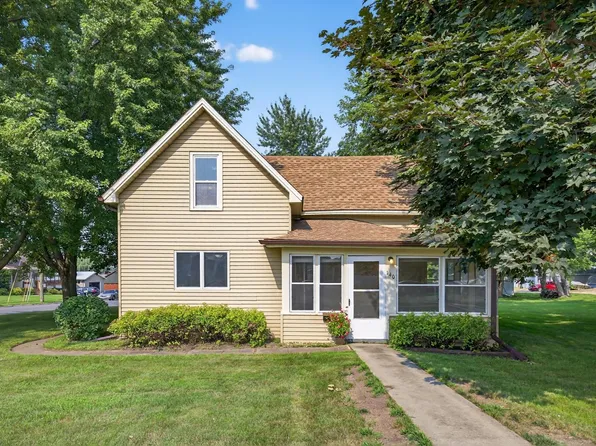 140 5th St SW, Plainview, MN 55964