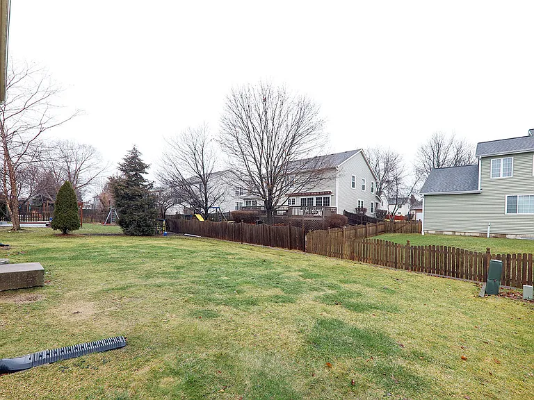 3202 Whitney Rd — Photo 24
