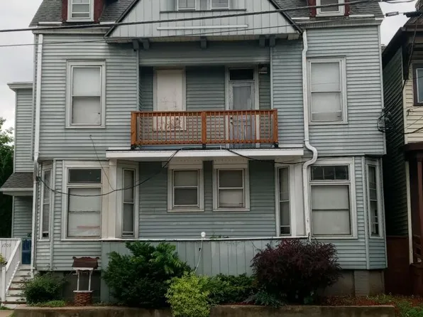 1709 N Marshall St #1, Milwaukee, WI 53202