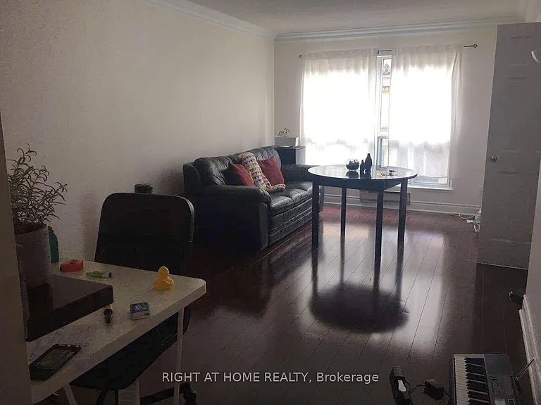 7 Carlton St #1111 — Photo 4