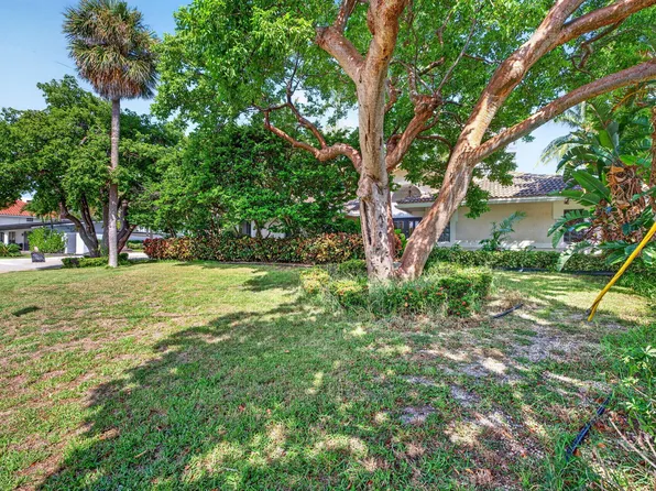 1920 E Terra Mar Drive, Lauderdale By The Sea, FL 33062
