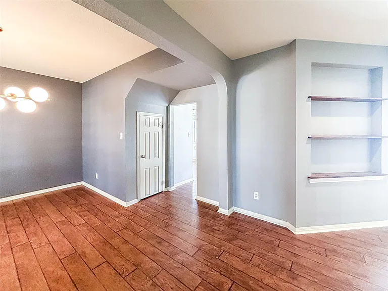 1745 Dapplegrey Ln — Photo 5