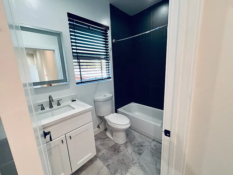 13859 Valerio St — Photo 14