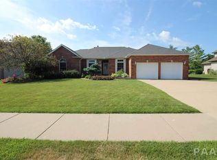 232 E Idlewood St, Morton, IL 61550