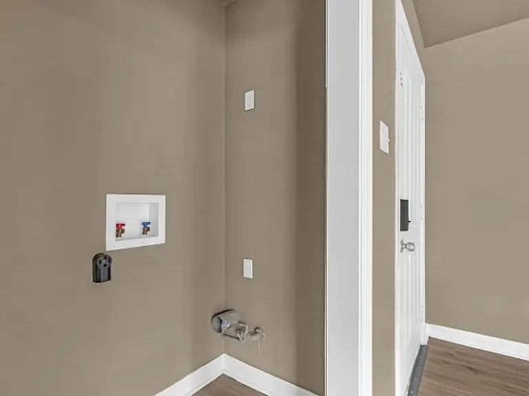 1220 California St — Photo 12