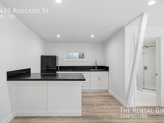 4th image of 4419 Avocado St