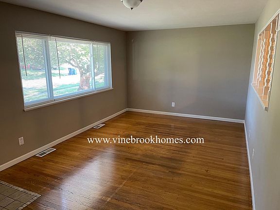 2nd image of 275 Francisca Dr