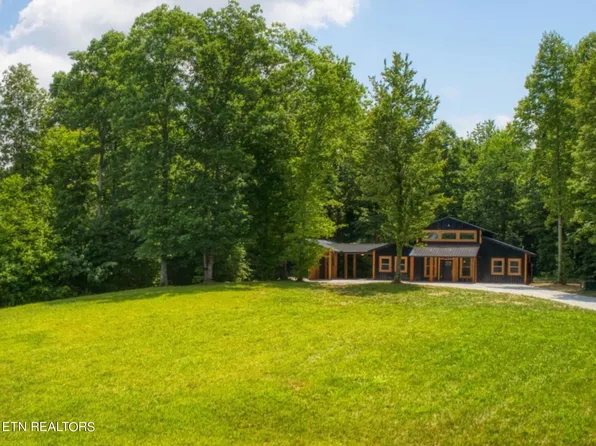 279 Crouch Branch Ln, Allardt, TN 38504